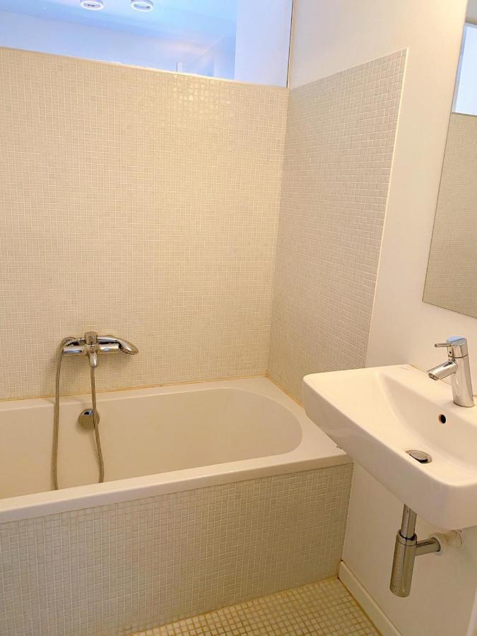 Nice Le Port - Grand Studio Apartment Exterior photo